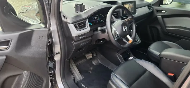 NISSAN Townstar Townstar EV Van 44kWh L1 Tekna