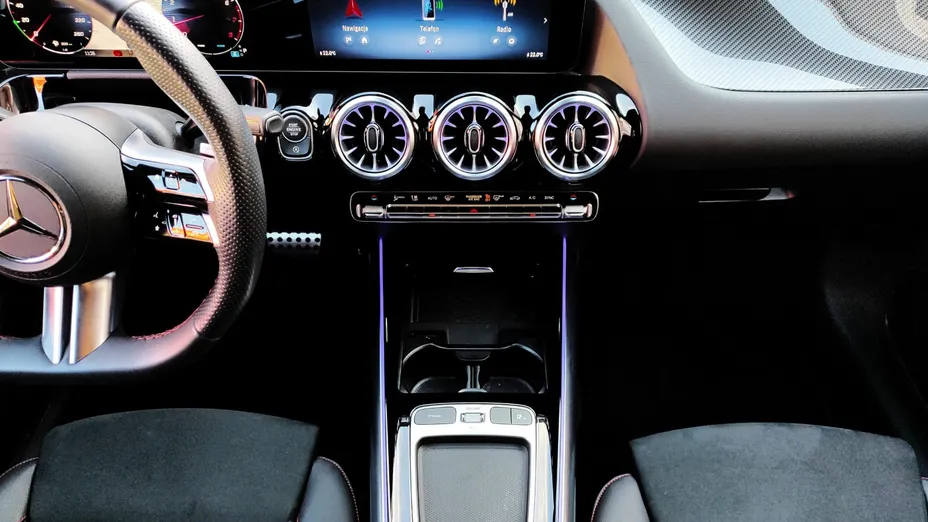 MERCEDES-BENZ B Klasa B 220 4-Matic mHEV AMG Line 8G-DCT