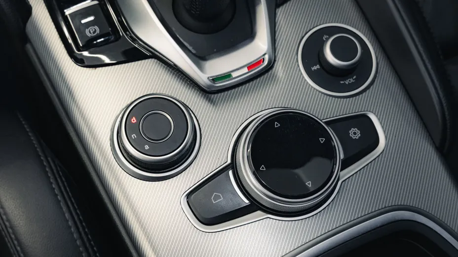 ALFA ROMEO Giulia Giulia 2.0 Turbo Veloce Q4 aut