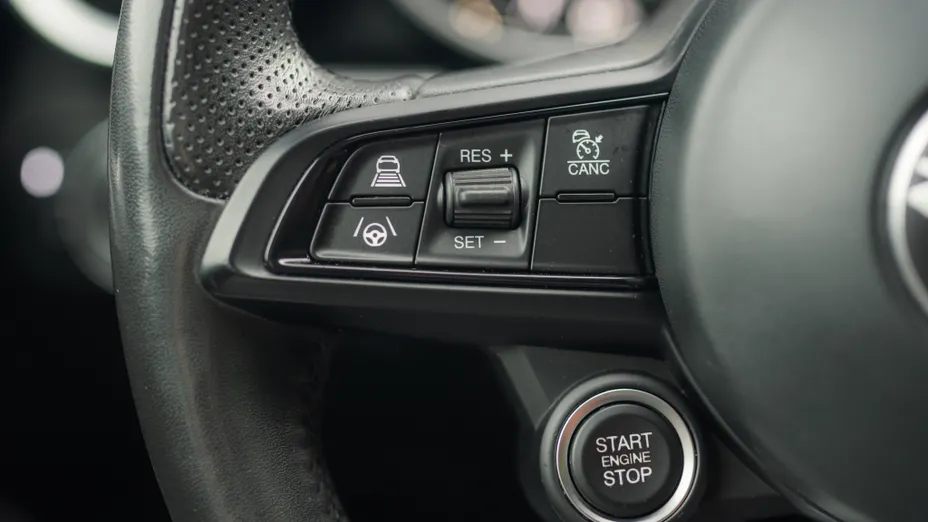 ALFA ROMEO Giulia Giulia 2.0 Turbo Veloce TI Q4 aut