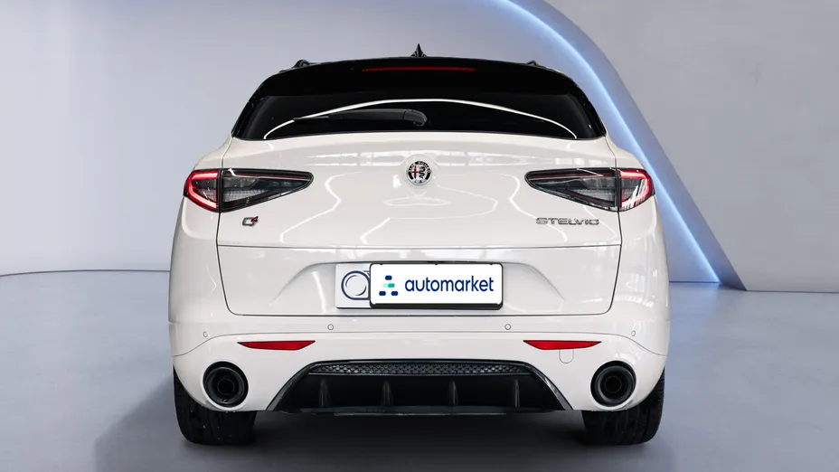 ALFA ROMEO Stelvio Stelvio 2.0 Turbo Tributo Italiano Q4 aut