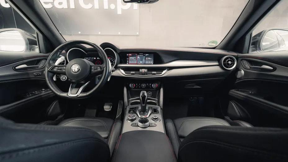 ALFA ROMEO Stelvio Stelvio 2.0 Turbo Tributo Italiano Q4 aut