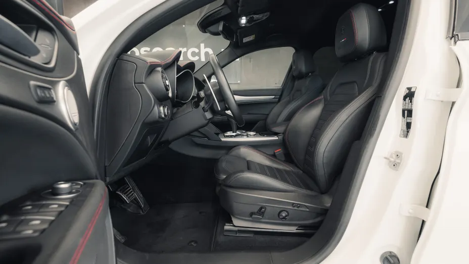 ALFA ROMEO Stelvio Stelvio 2.0 Turbo Tributo Italiano Q4 aut