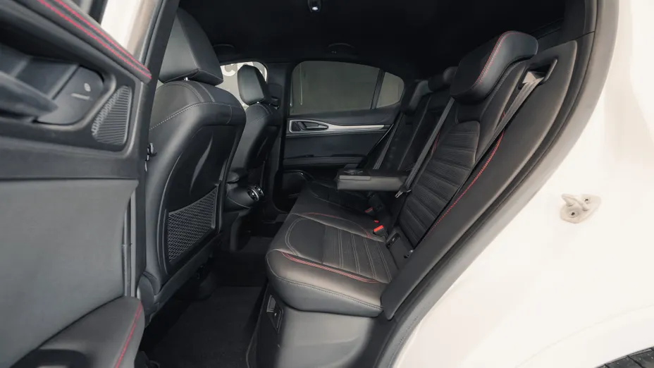 ALFA ROMEO Stelvio Stelvio 2.0 Turbo Tributo Italiano Q4 aut