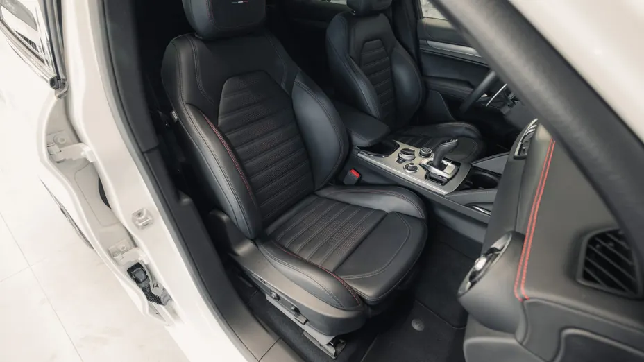 ALFA ROMEO Stelvio Stelvio 2.0 Turbo Tributo Italiano Q4 aut