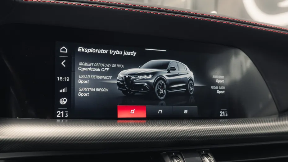 ALFA ROMEO Stelvio Stelvio 2.0 Turbo Tributo Italiano Q4 aut