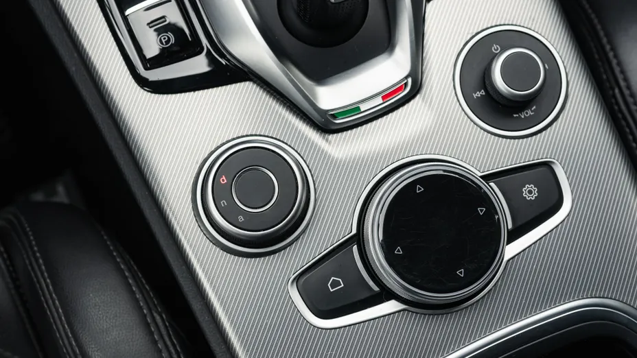 ALFA ROMEO Stelvio Stelvio 2.0 Turbo Veloce Q4 aut