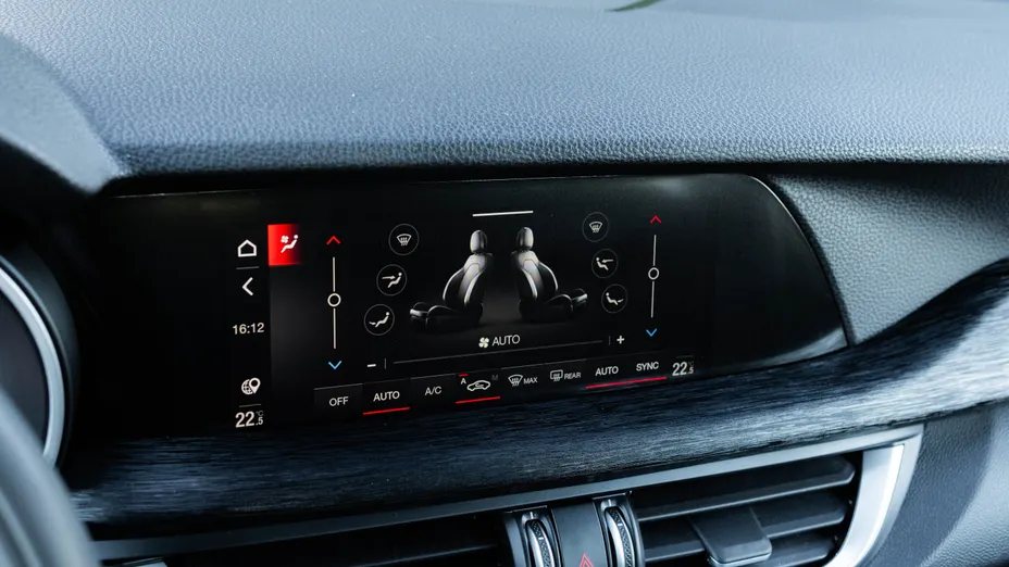 ALFA ROMEO Stelvio Stelvio 2.0 Turbo Business Q4 aut