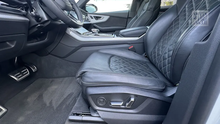 AUDI SQ8 -