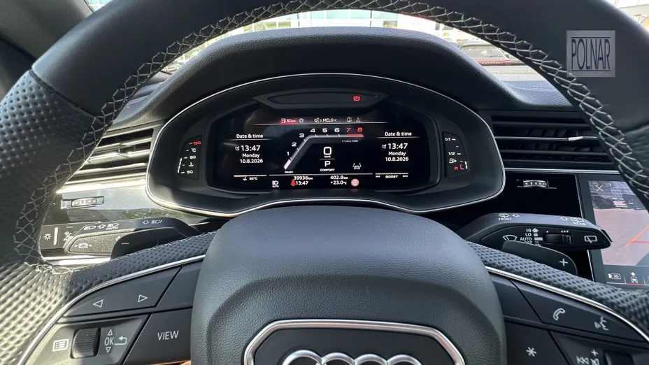 AUDI SQ8 -