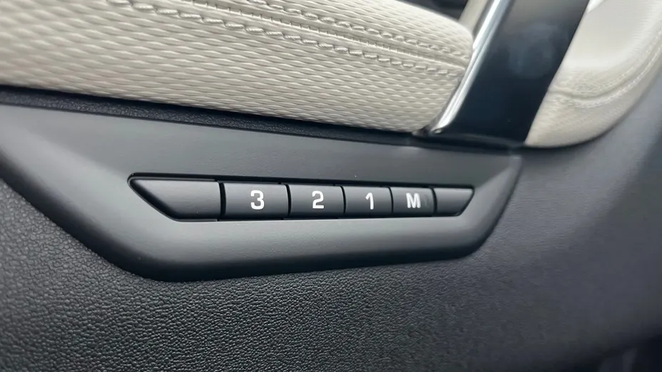 LAND ROVER Discovery Sport Discovery Sport 2.0 D200 mHEV Dynamic SE aut