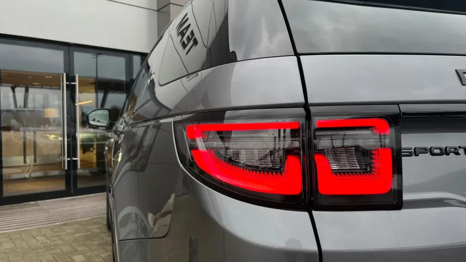 LAND ROVER Discovery Sport Discovery Sport 2.0 D200 mHEV Dynamic SE aut