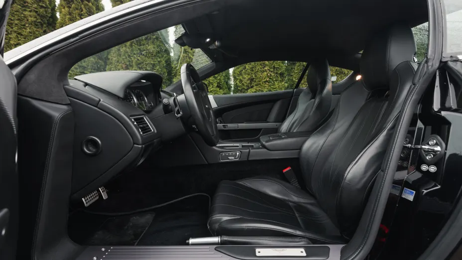 ASTON MARTIN DB9 DB9 aut