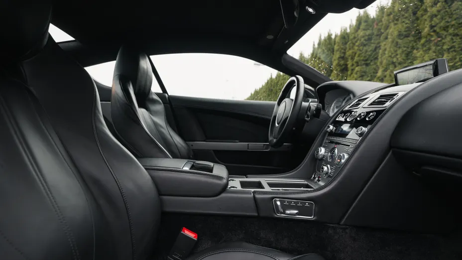 ASTON MARTIN DB9 DB9 aut