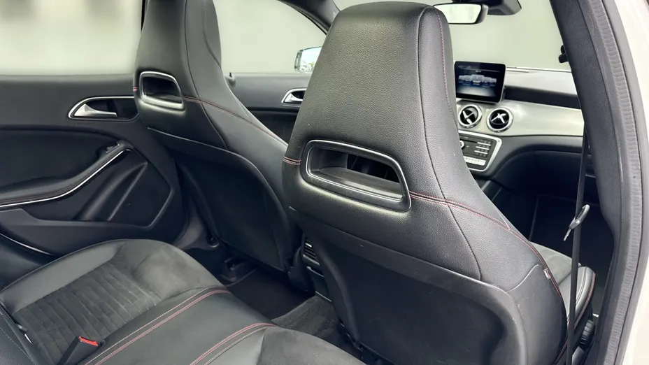 MERCEDES-BENZ GLA GLA 220 4-Matic AMG Line