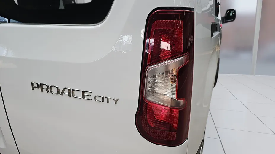 TOYOTA Proace City Proace City 1.5 D-4D Long 2,3t Active (bryg.)