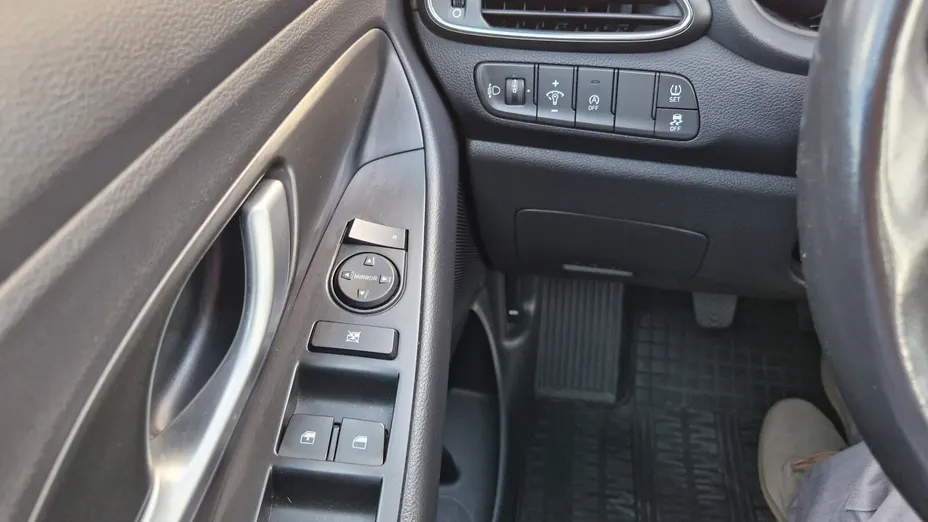HYUNDAI i30 i30 1.0 T-GDI Modern