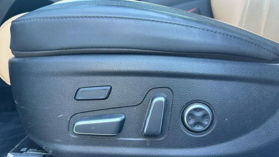 HYUNDAI Santa Fe Santa Fe 1.6 T-GDI PHEV Platinum 4WD aut