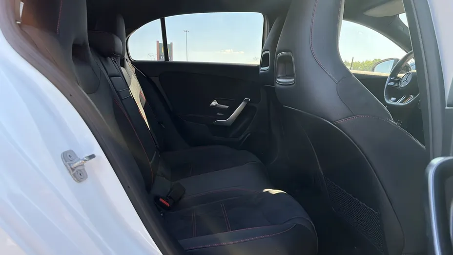 MERCEDES-BENZ A Klasa A 250 e PHEV AMG Line 8G-DCT
