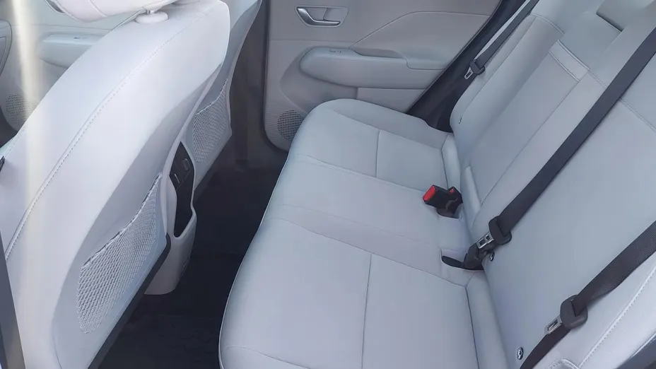 HYUNDAI Kona -
