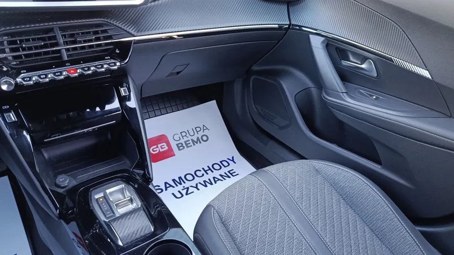 PEUGEOT 2008 2008 PureTech 130 Allure S&S EAT8