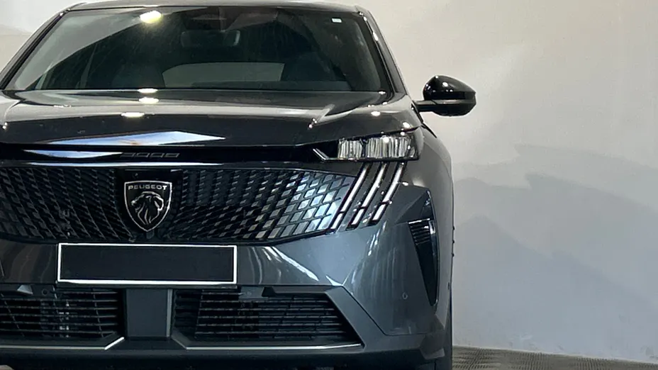 PEUGEOT 3008 -