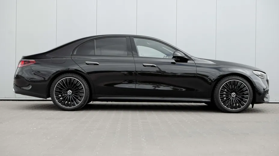 MERCEDES-BENZ E Klasa E 220 d mHEV 4-Matic AMG 9G-Tronic