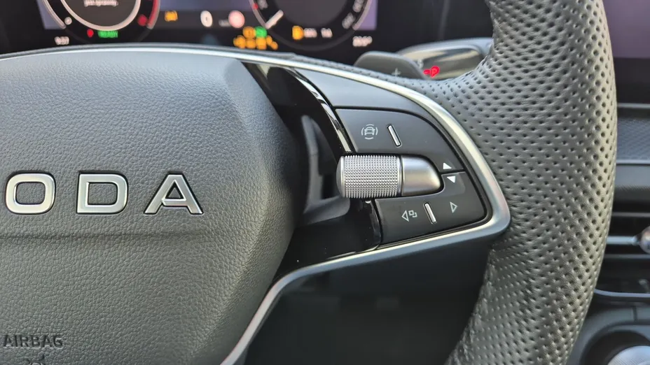 SKODA Kodiaq Kodiaq 1.5 TSI mHEV 4x2 Drive DSG Nowy