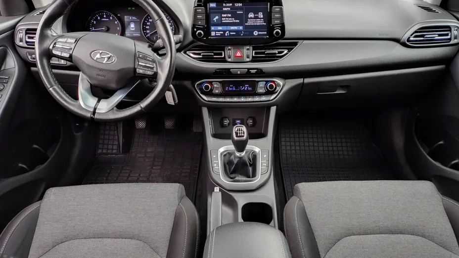 HYUNDAI i30 i30 1.5 DPI Smart