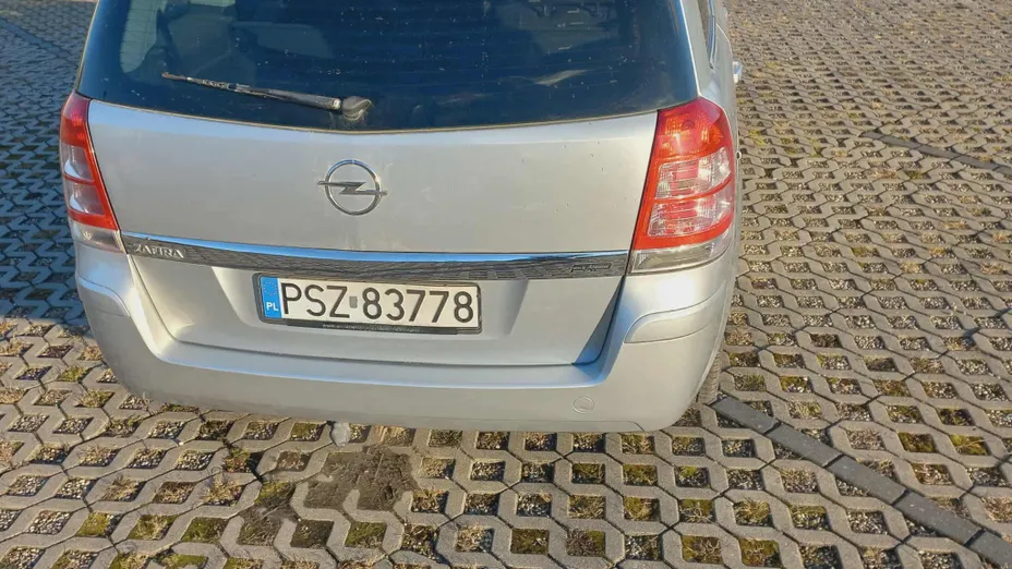 OPEL Zafira -