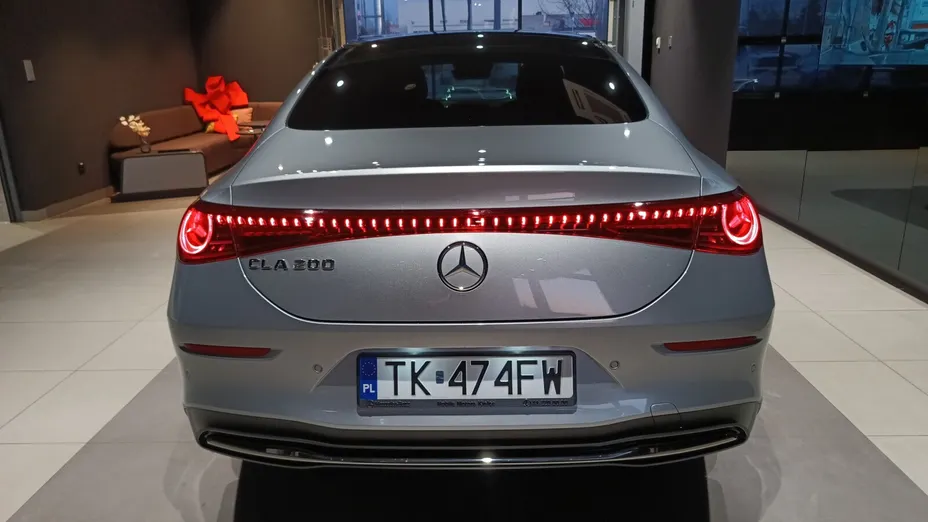 MERCEDES-BENZ CLA -