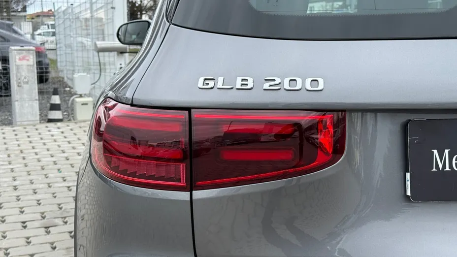 MERCEDES-BENZ GLB GLB 200 mHEV Progressive 7G-DCT