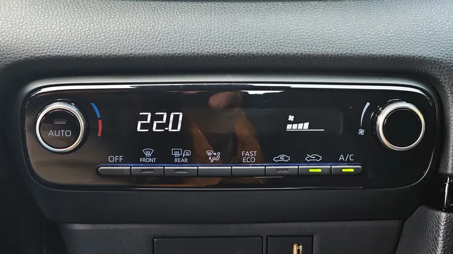 TOYOTA Yaris Yaris Hybrid 1.5 Comfort