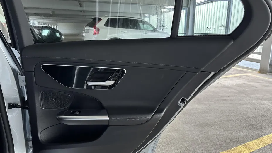 MERCEDES-BENZ C Klasa C 180 mHEV AMG