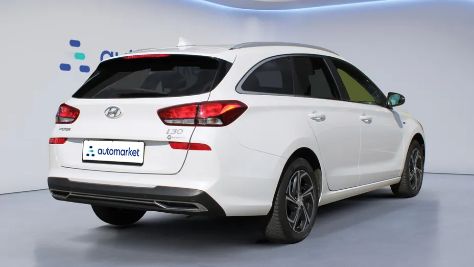 HYUNDAI i30 i30 1.5 T-GDI 48V Smart