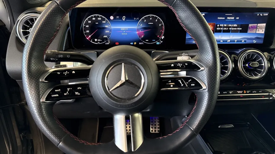 MERCEDES-BENZ GLB GLB 200 mHEV AMG Line 7G-DCT