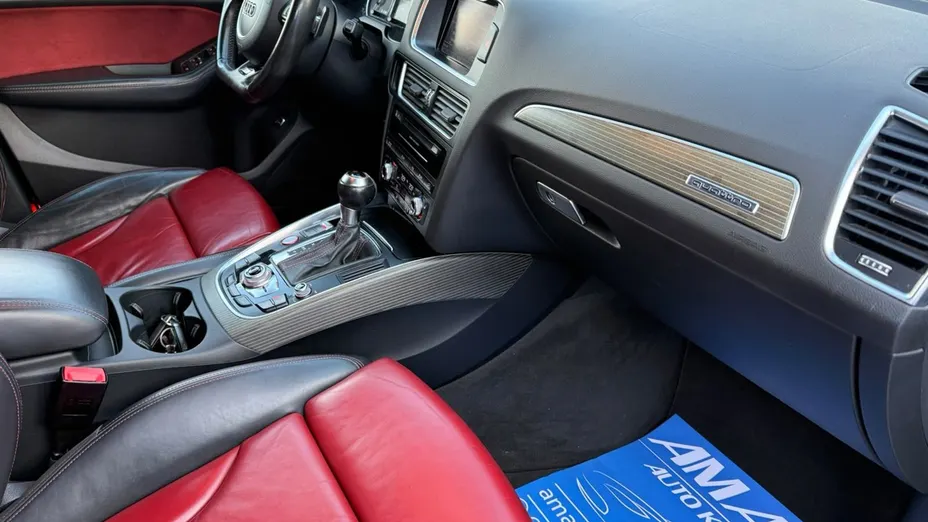 AUDI SQ5 -