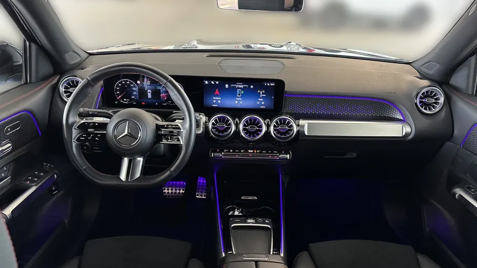 MERCEDES-BENZ GLB GLB 200 mHEV AMG Line 7G-DCT