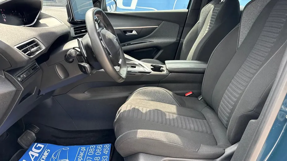PEUGEOT 3008 -