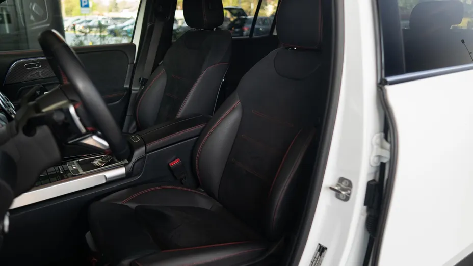 MERCEDES-BENZ GLB GLB 220 mHEV 4-Matic AMG Line 8G-DCT