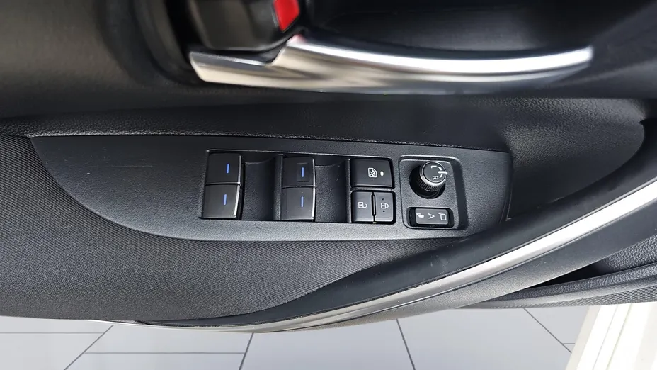 TOYOTA Corolla Corolla 1.5 Comfort MS