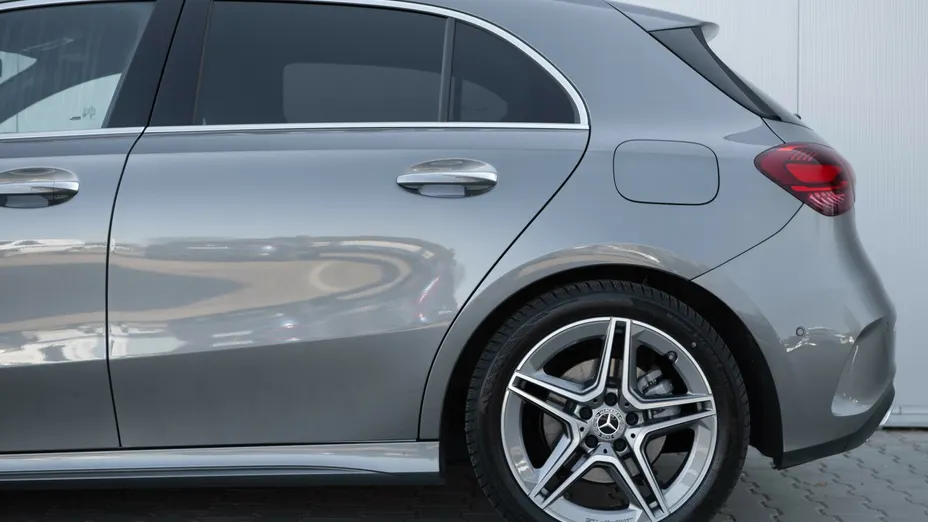 MERCEDES-BENZ A Klasa A 200 AMG Line 7G-DCT
