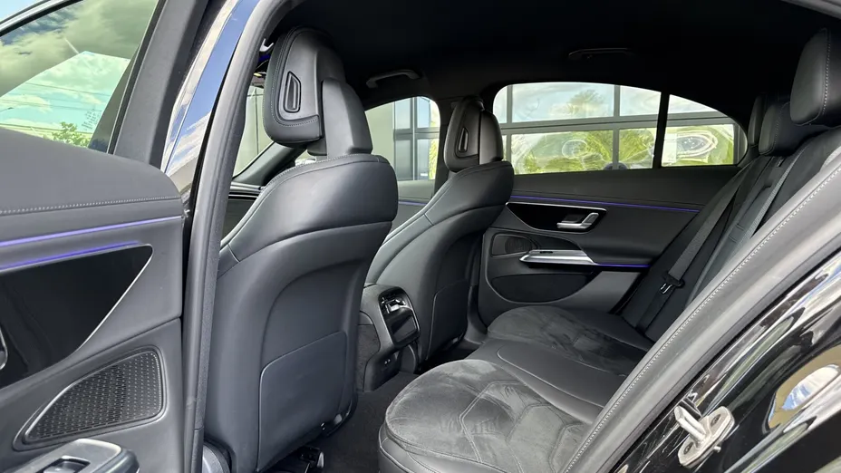 MERCEDES-BENZ E Klasa E 220 d mHEV 4-Matic AMG 9G-Tronic