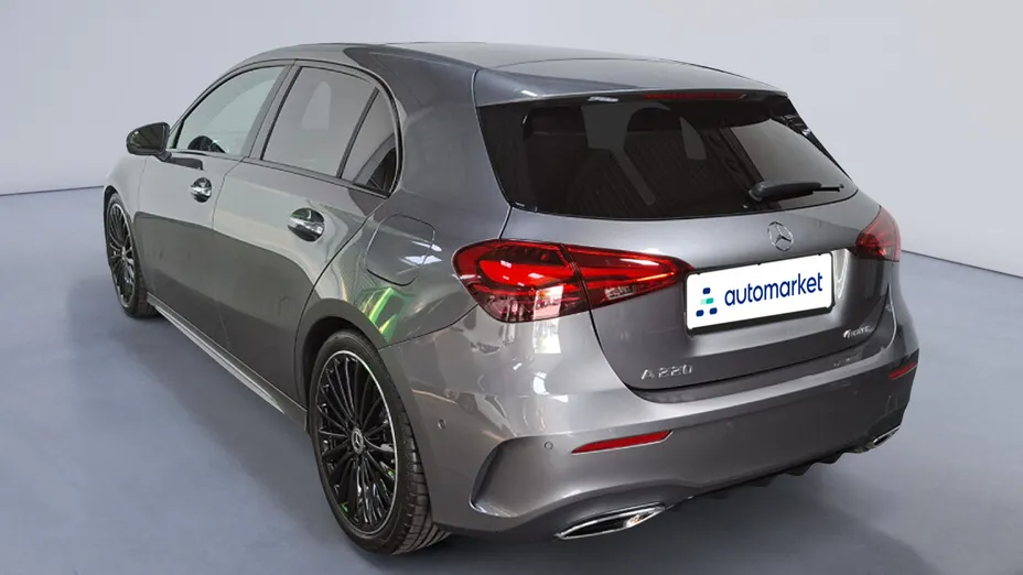 MERCEDES-BENZ A Klasa A 220 4-Matic AMG Line 8G-DCT