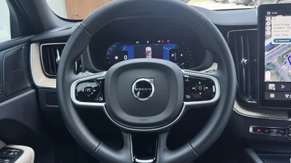 VOLVO XC60 XC60 B5 B AWD Plus Dark aut