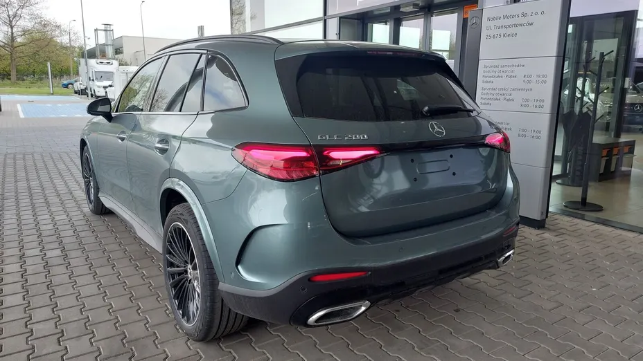 MERCEDES-BENZ GLC -