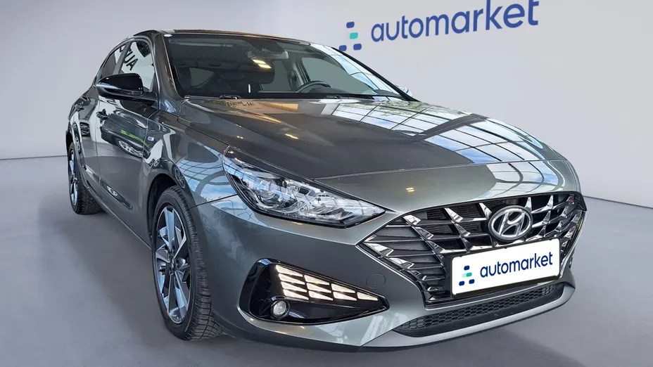 HYUNDAI i30 i30 Fastback 1.5 T-GDI 48V Smart DCT