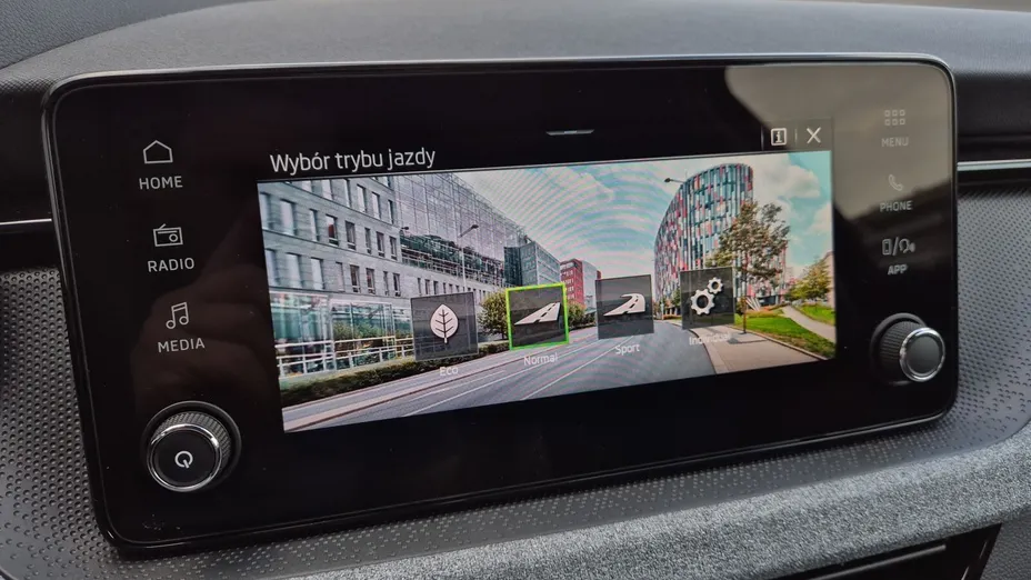 SKODA Kamiq Kamiq 1.0 TSI Drive Nowy