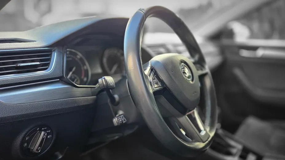 SKODA Superb Superb 2.0 TDI SCR Style DSG