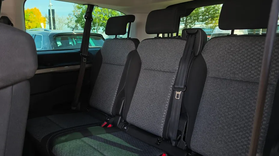 PEUGEOT Traveller Traveller 2.0 BlueHDi Long Business EAT8